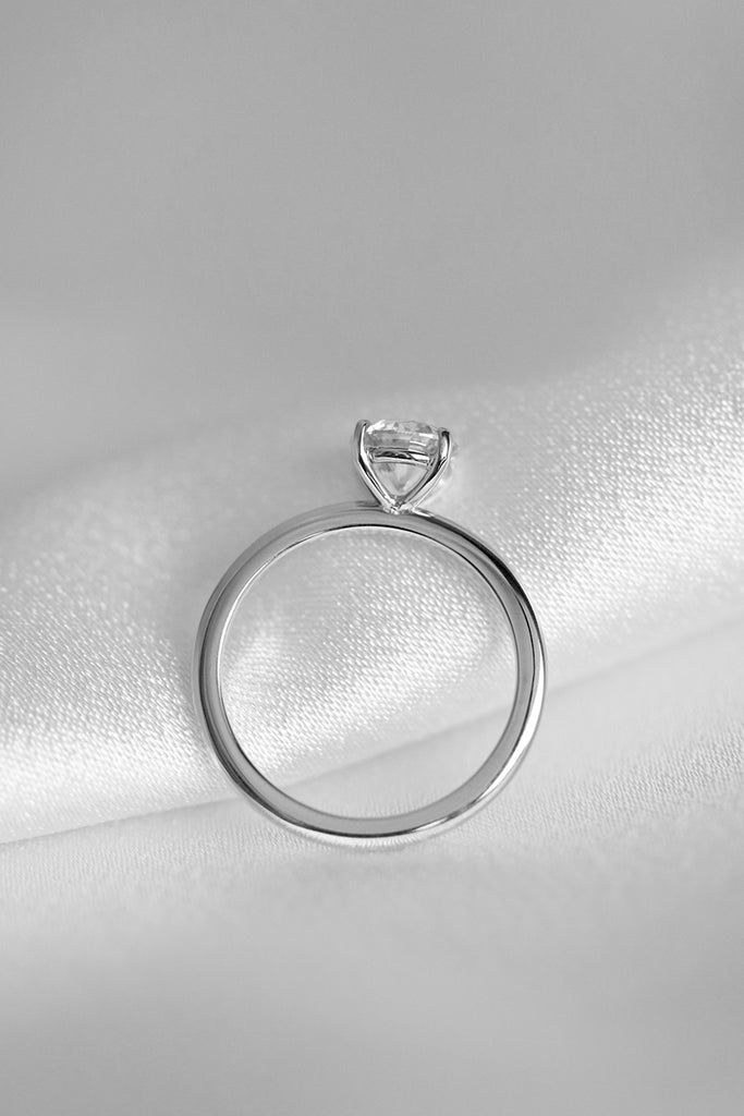 Round Brilliant Cut Diamond Solitaire Engagement Ring White Gold