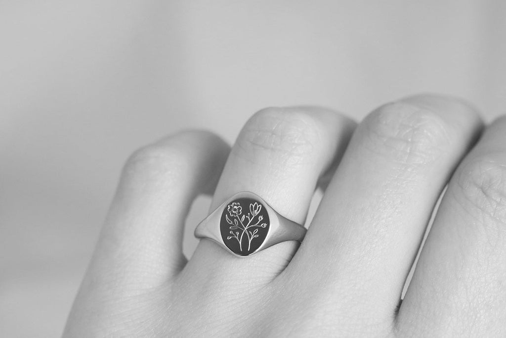 Engraved Wildflowers Signet Ring Rose Gold