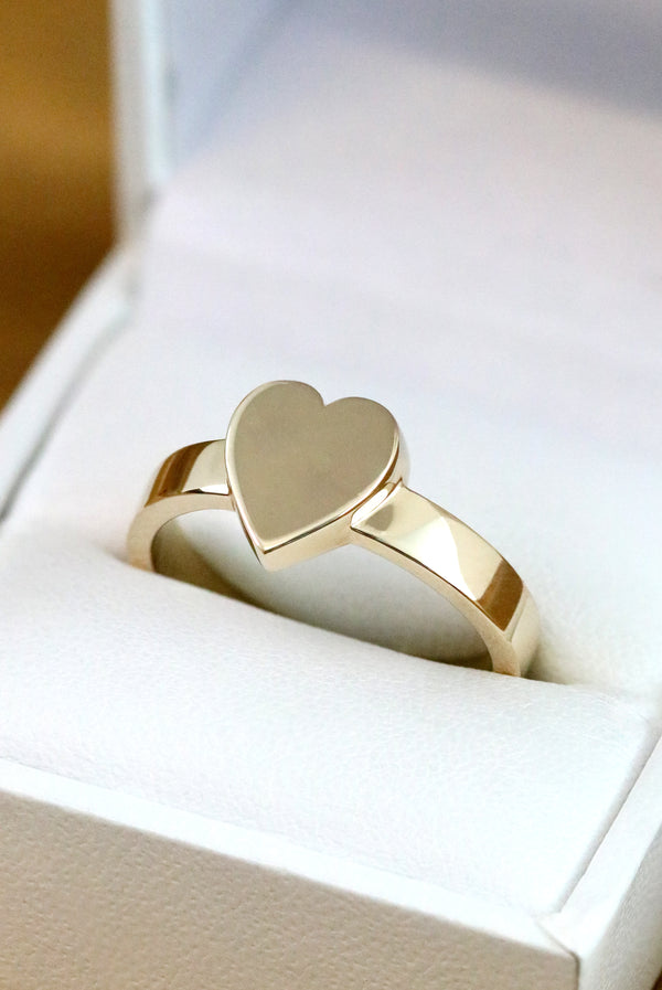 Bold Heart Ring Yellow Gold