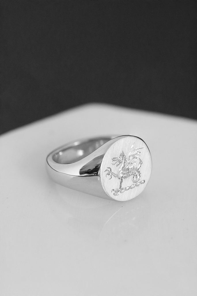 Wax Seal Engraved Round Signet Ring Rose Gold