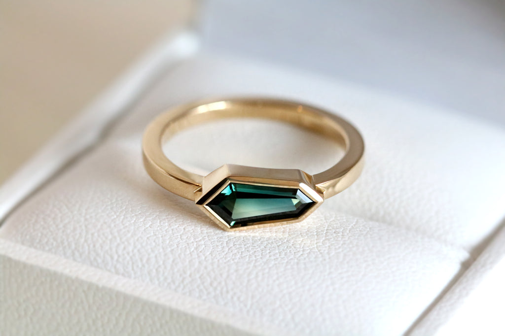 Freeform Australian Teal Sapphire Ring Yellow Gold