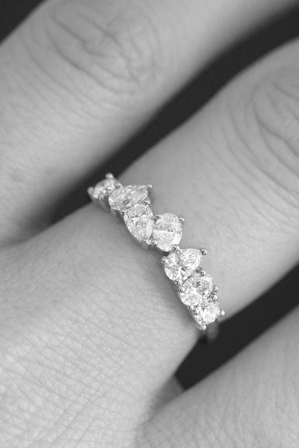 Scattered Diamond Ring Rose Gold