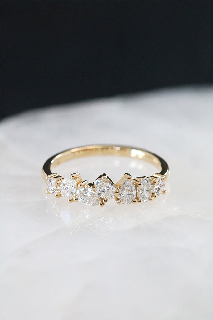 Scattered Diamond Ring Yellow Gold