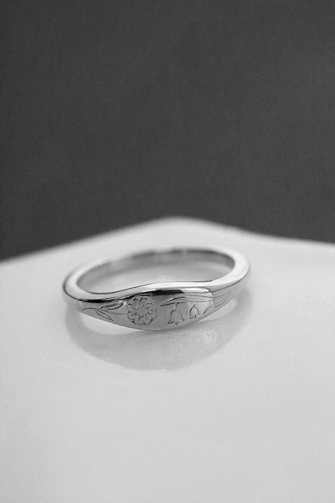 Engraved Flower Ring White Gold