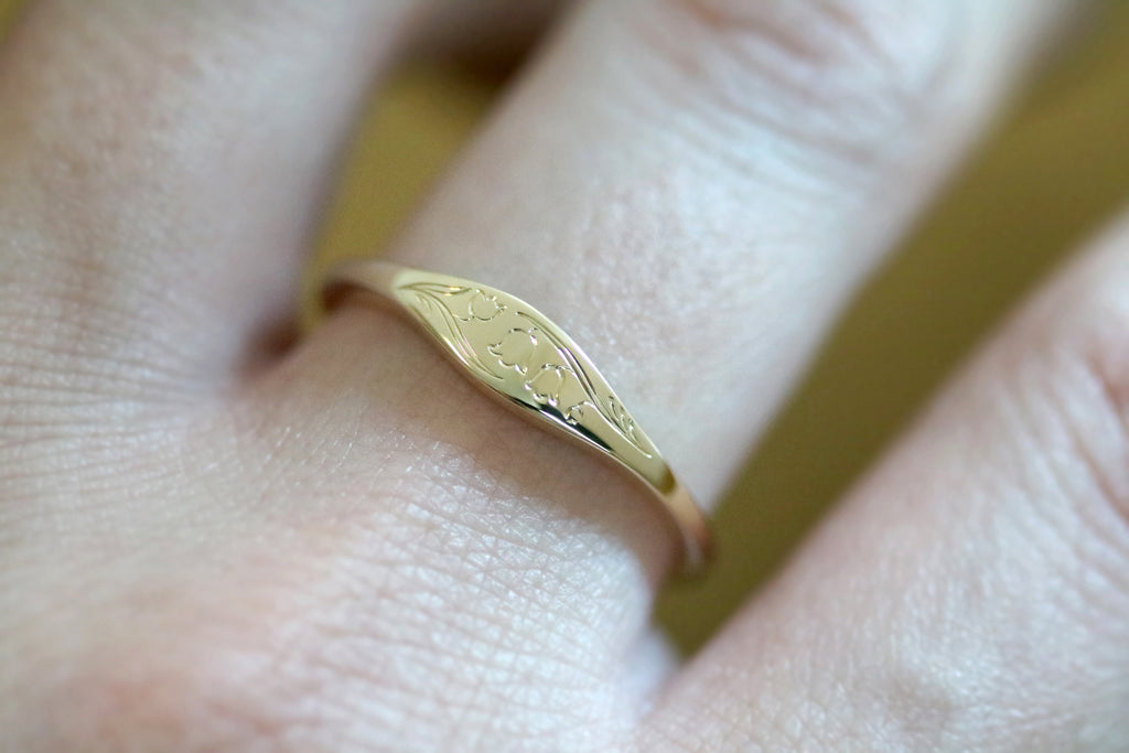 Engraved Flower Ring Yellow Gold