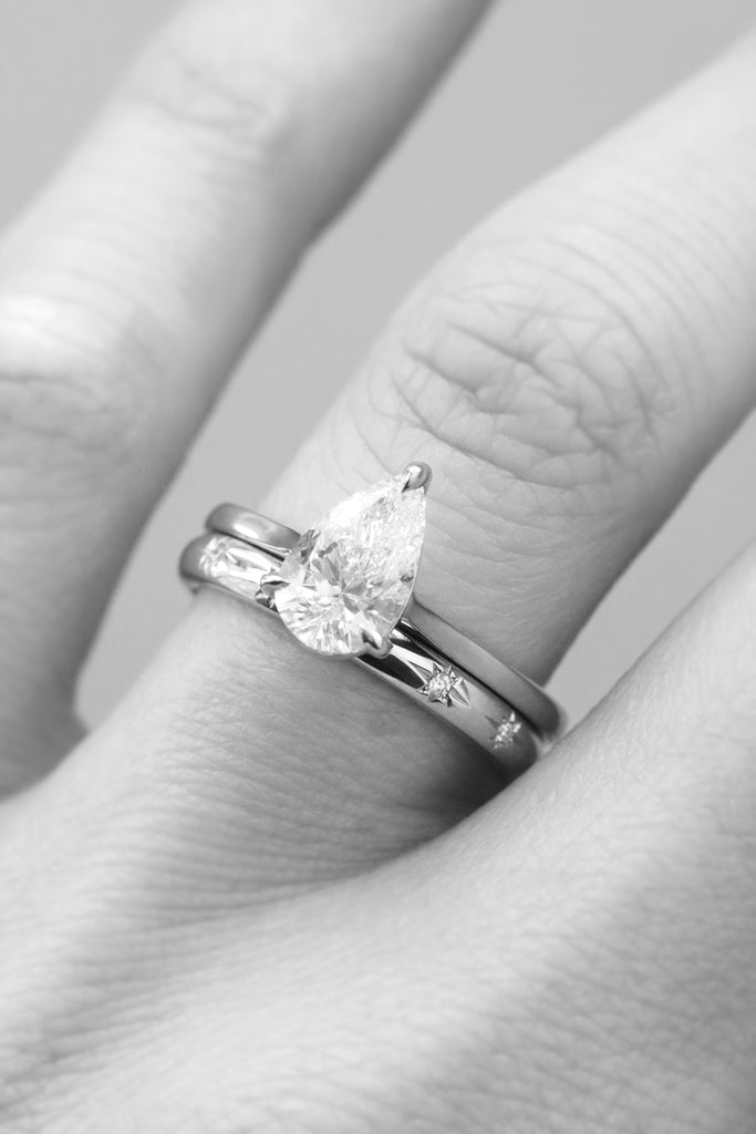 Star Set Five Diamond 2.5mm Wide Ring White Gold