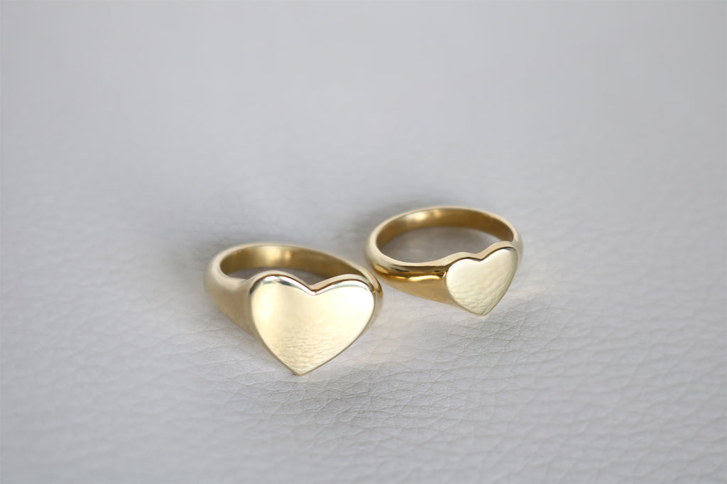 yellow gold heart signet rings