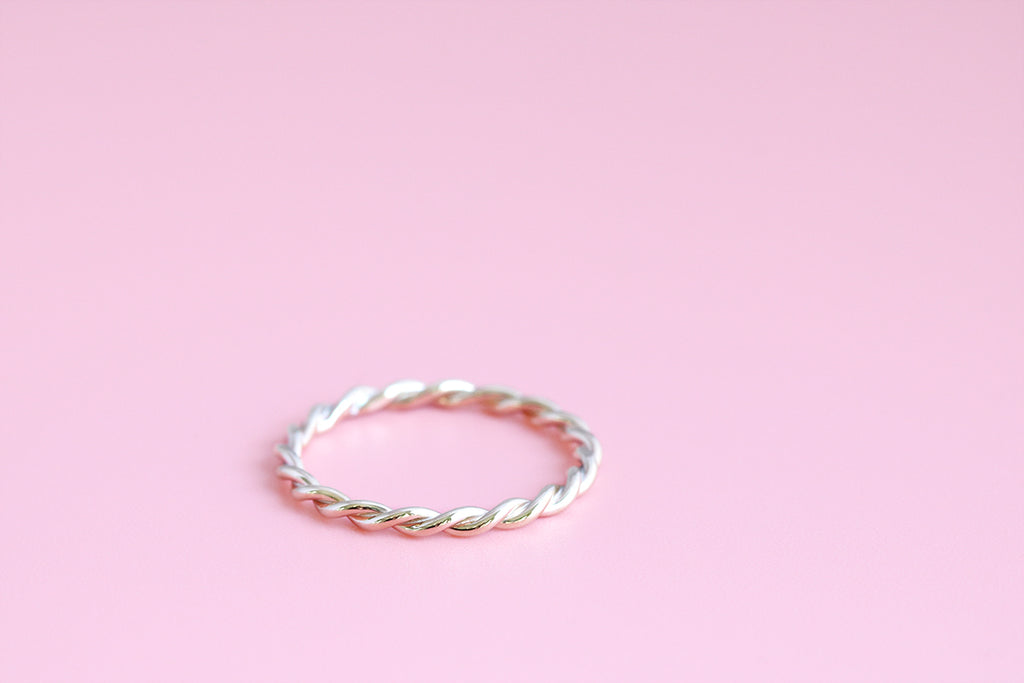 petite twisted ring yellow gold